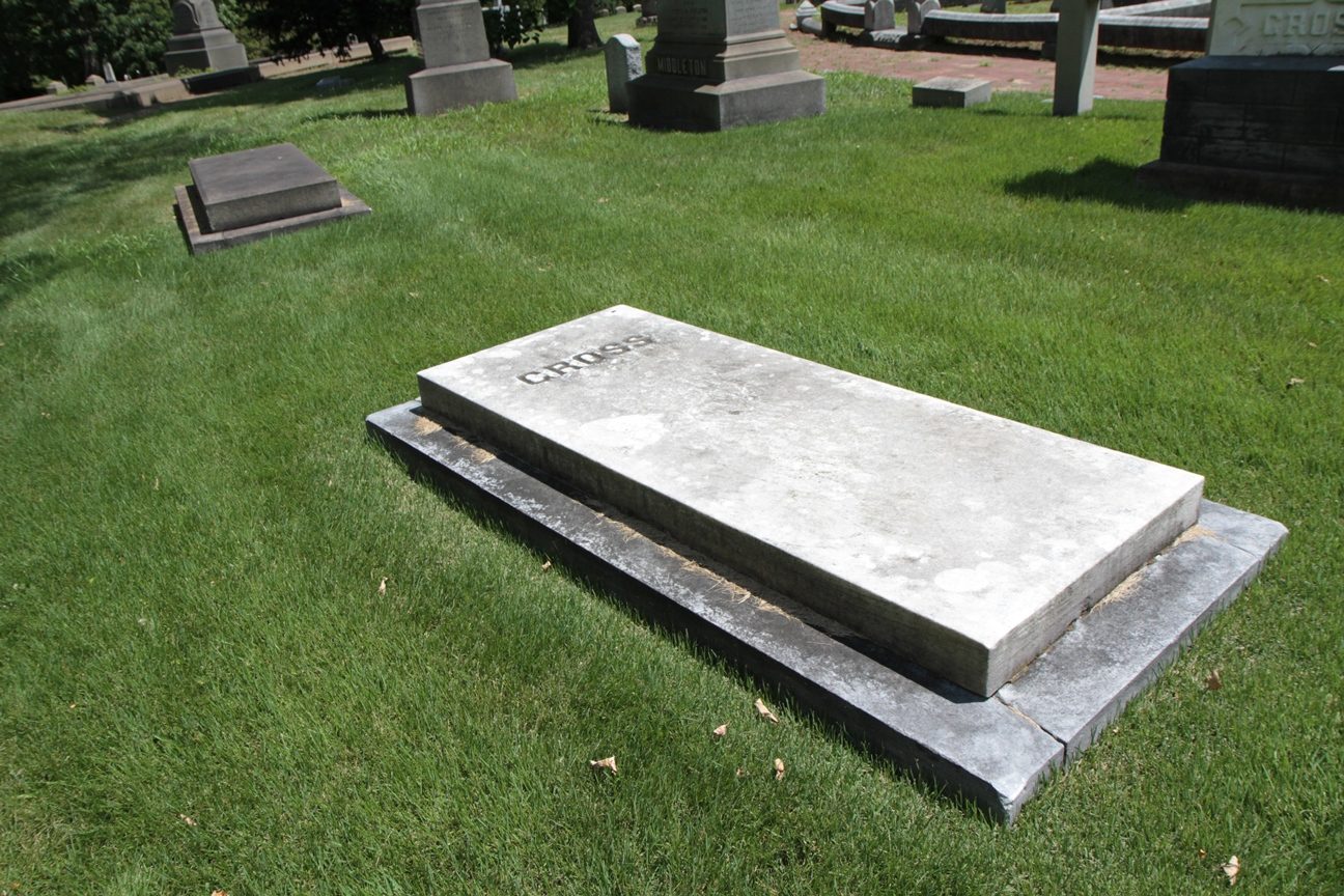 Samuel David Gross' tomb, The Woodlands Cemetery, Philadelphia - 02.JPG